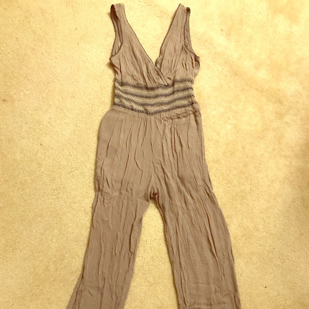 Jumper with hunter green stitching